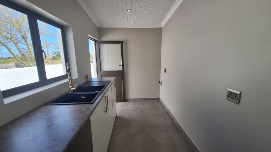 2 Bedroom Property for Sale in Laaiplek Western Cape